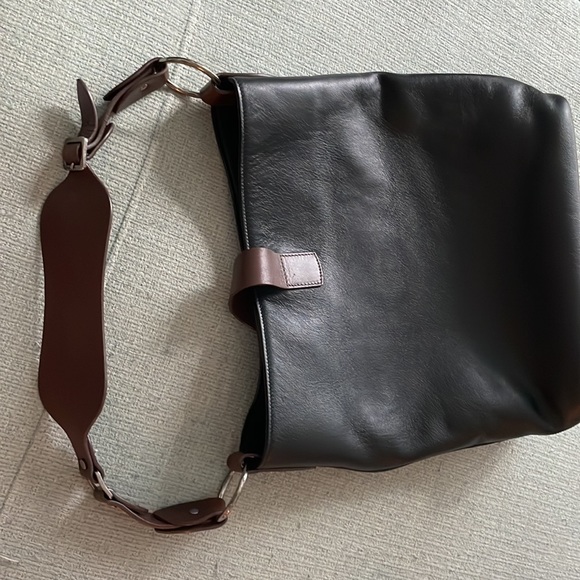 Saint Laurent Leather Tote - Picture 8 of 9